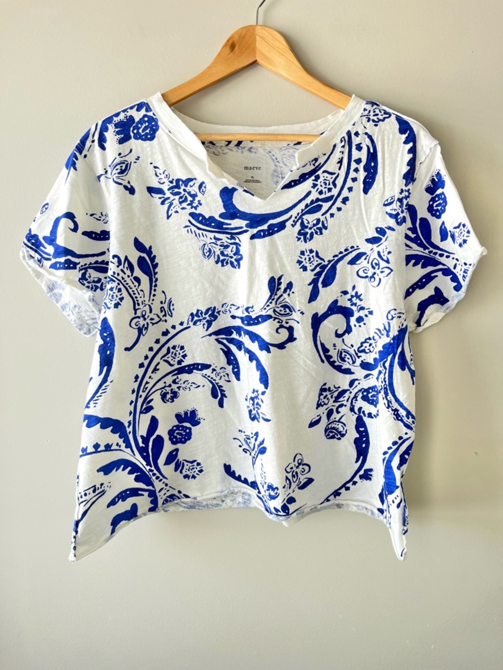 Maeve White & Blue Floral Short Sleeve Top Size XL 100% Cotton - Summer Casual